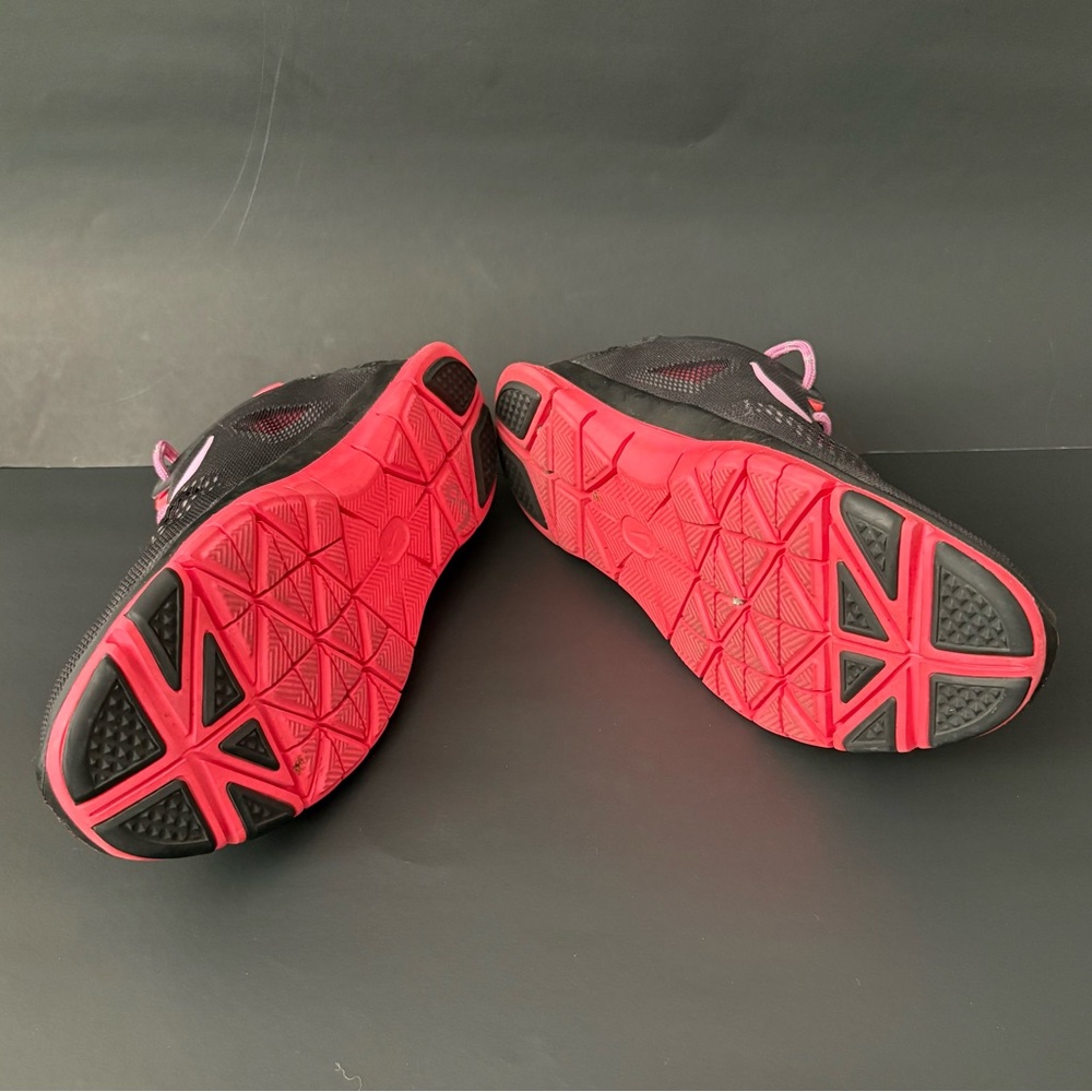 Nike Women's Free 5.0 TR Fit 4 Athletic Shoes - Picture 6 of 10